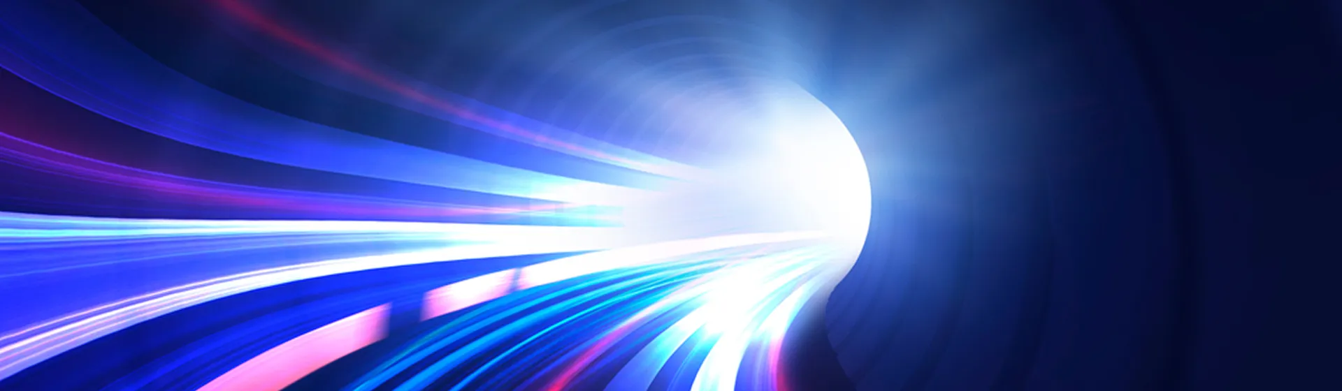 최신 웹 플랫폼 기술 트렌드와 확장 가능한 아키텍처를 반영한 웹프림 플랫폼 개발 방향을 표현한 이미지